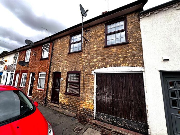 2 Bedroom House To Rent In High Street, Wing, Leighton Buzzard, LU7