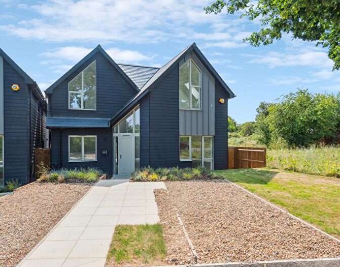 4 Bedroom Detached House For Sale In Kingsoak, Hitchin, SG4