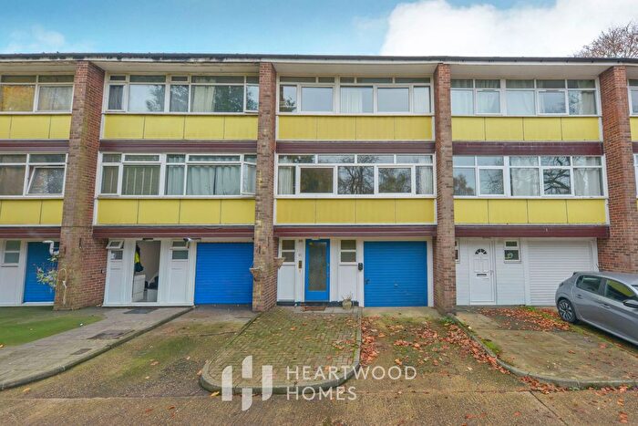 3 Bedroom Terraced House For Sale In Abbots Park, St. Albans, AL1