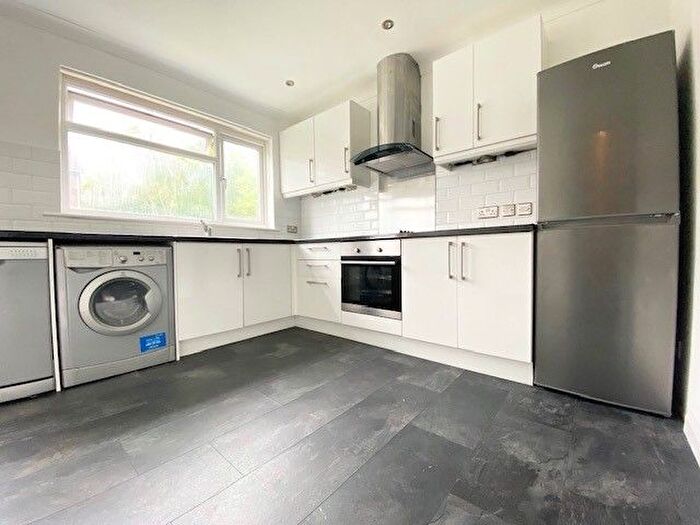 2 Bedroom Maisonette To Rent In Clareville Road, Orpington, BR5