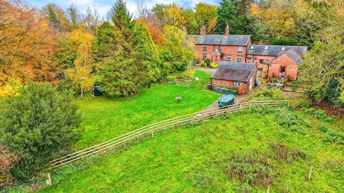 3 Bedroom Semi-Detached House For Sale In Collycroft Hill, Clifton, Ashbourne, DE6