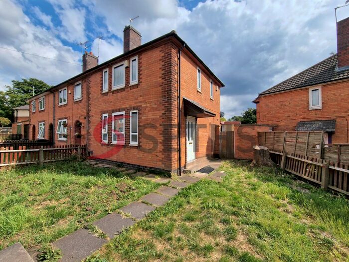 3 Bedroom Semi-Detached House To Rent In Bale Road, Northfields, Leicester, LE4