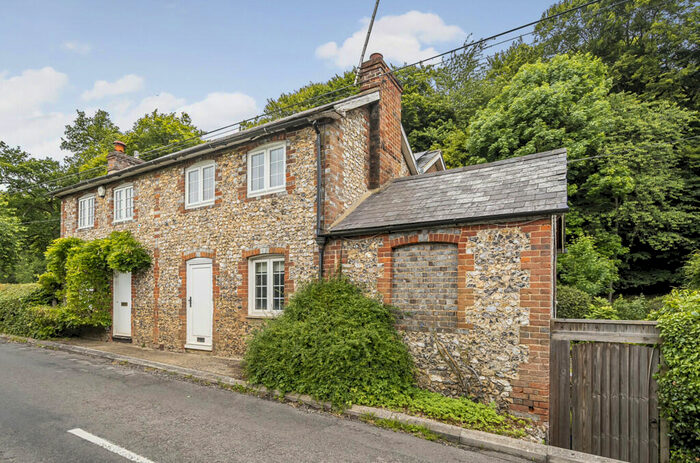 4 Bedroom Semi-Detached House For Sale In Pishill, Henley-on-Thames, Oxfordshire, RG9