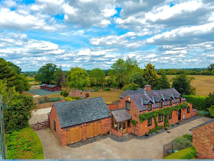 4 Bedroom Detached House For Sale In Mill Road, Bronington, SY13