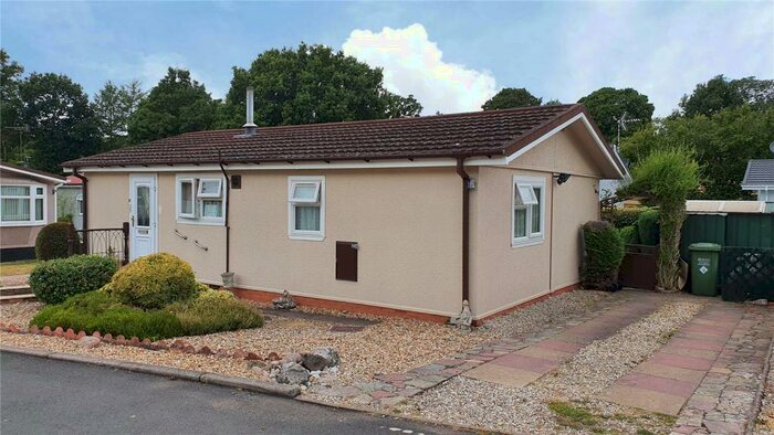 2 Bedroom Chalet For Sale In Kingsford Lane, Wolverley, Kidderminster, Worcestershire, DY11