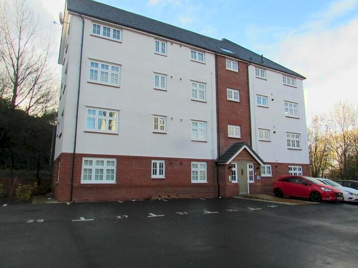 2 Bedroom Flat To Rent In Wainwright House, Wensleydale, Tamworth B77