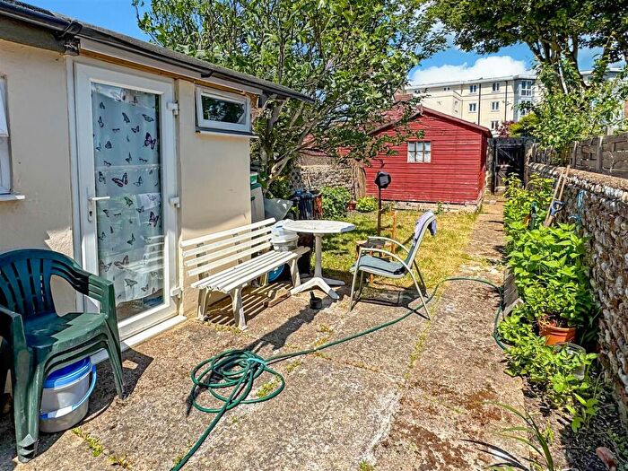3 Bedroom Terraced House For Sale In River Road., Littlehampton, BN17