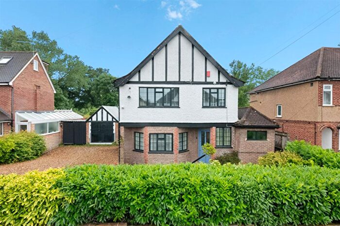 4 Bedroom Detached House For Sale In Lime Grove, Eastcote, HA4