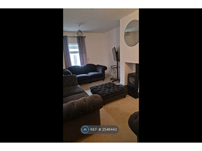 4 Bedroom Semi-Detached House To Rent In Osprey Gardens, Whitfield, Dover, CT16