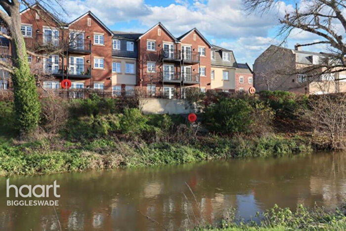 2 Bedroom Apartment For Sale In Shortmead Street, Biggleswade, SG18