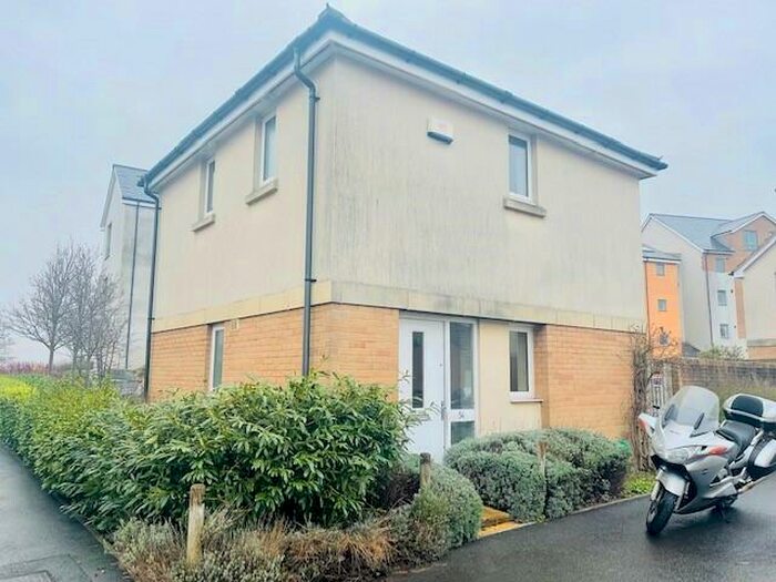 2 Bedroom Detached House To Rent In Kittiwake Drive, Portishead, BS20