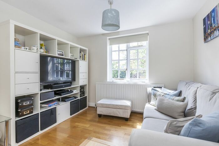 2 Bedroom Terraced House To Rent In Royal Place, London, SE10