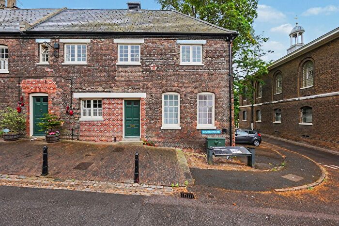 3 Bedroom End Terrace House For Sale In The Historic Dockyard, Chatham, ME4