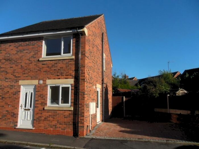 3 Bedroom Detached House To Rent In Charles Street, Cheadle, Stoke-On-Trent, ST10
