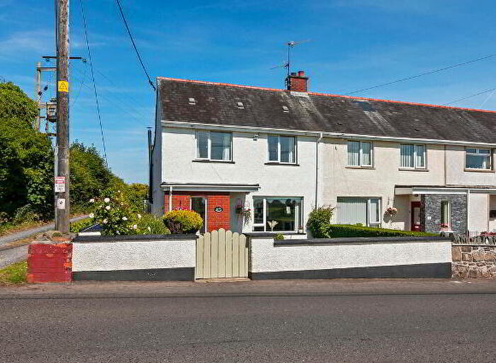 3 Bedroom End Of Terrace House For Sale In Lissue Road, Lisburn, BT28