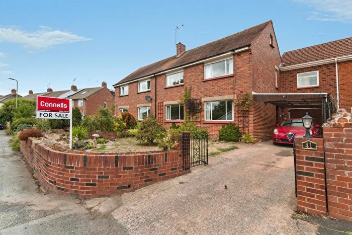 4 Bedroom Semi Detached House For Sale In Venny Bridge, Exeter, EX4