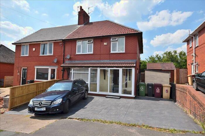 4 Bedroom Semi-Detached House To Rent In Half Acre Lane, Blackrod, Blackrod, BL6