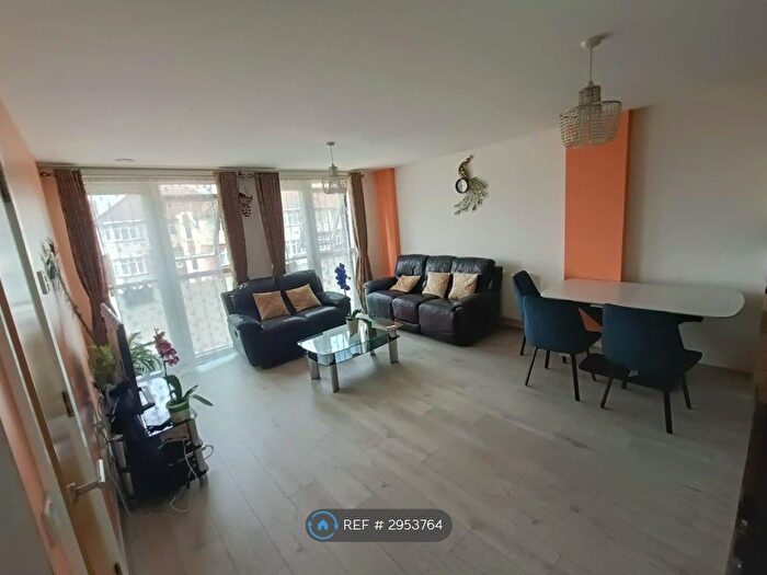 2 Bedroom Flat To Rent In Goodstone Court, Harrow, HA1