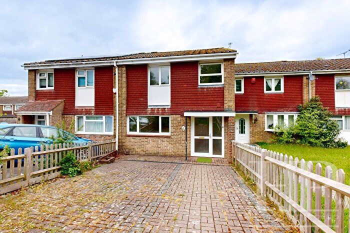 3 Bedroom Terraced House To Rent In Creasys Drive, Crawley, RH11