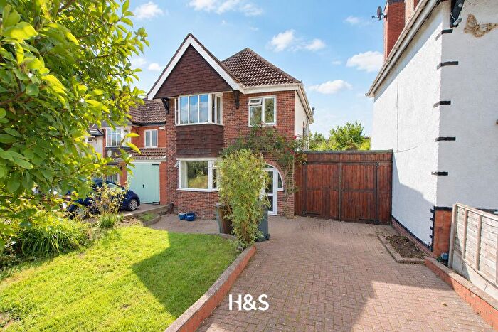 3 Bedroom Detached House For Sale In Burman Road, Shirley, Solihull, B90