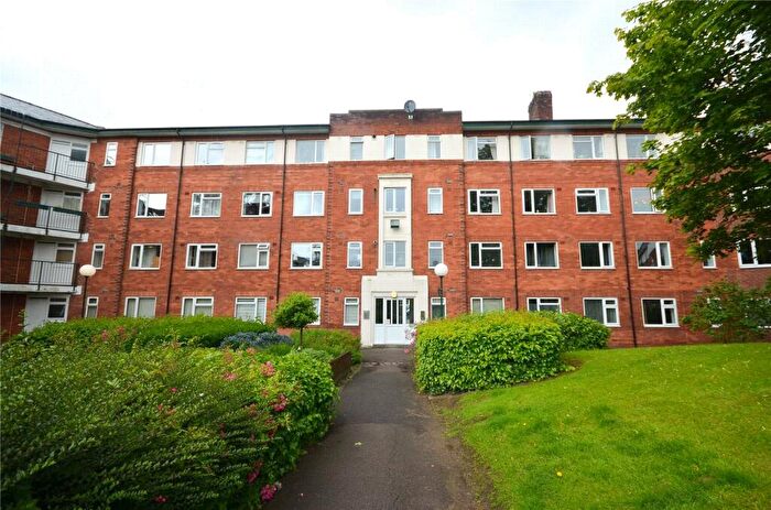 2 Bedroom Apartment To Rent In Carthorpe Arch, Eccles New Road, Salford, Manchester, M5