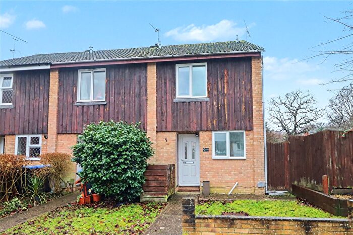 2 Bedroom End Terrace House For Sale In Woking, Surrey, GU21