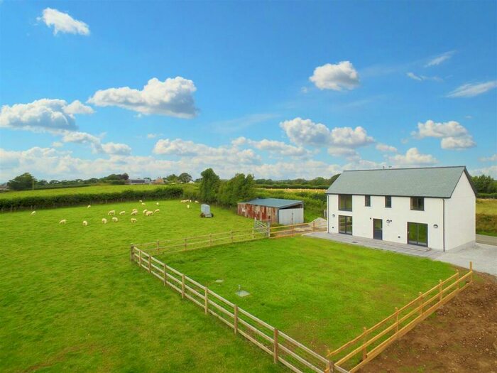 4 Bedroom Detached House For Sale In Thornbury, Devon, EX22