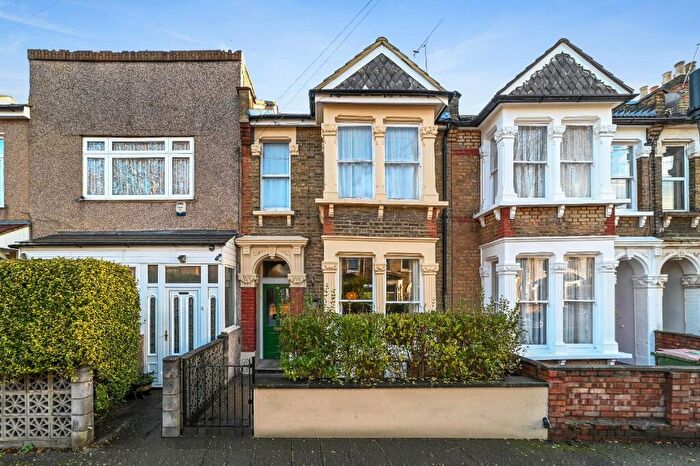 1 Bedroom Flat For Sale In Lorne Road, London, E7