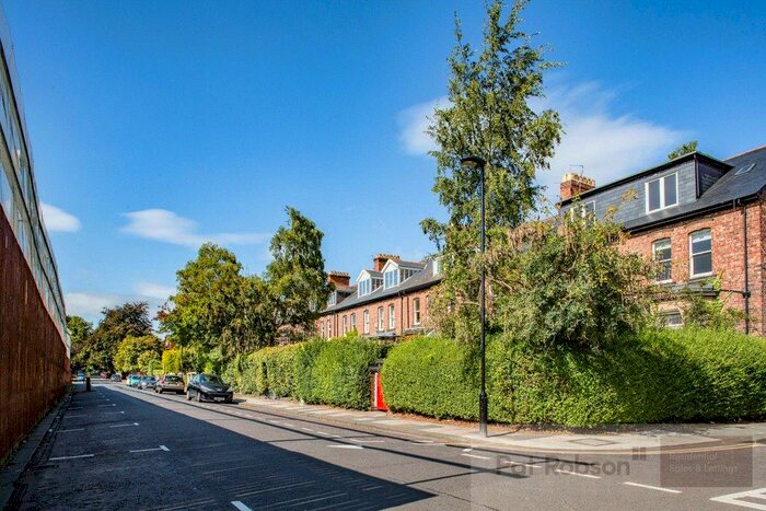 2 Bedroom Apartment To Rent In Osborne Avenue, Jesmond, Newcastle Upon Tyne, NE2