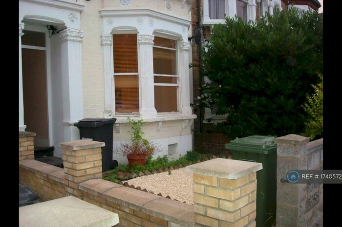 1 Bedroom Flat To Rent In Dalrymple Road, London, SE4