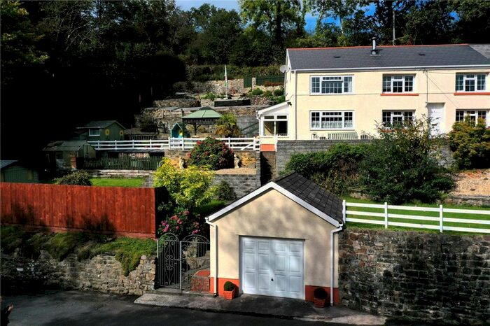 2 Bedroom End Of Terrace House For Sale In Troedyrhiw, Caerlan, Abercrave, Powys, SA9