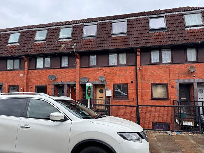 2 Bedroom Maisonette To Rent In Parkfield Avenue, St George, Bristol, BS5