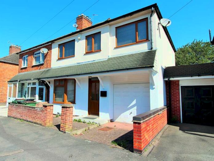 5 Bedroom Semi-Detached House To Rent In Waterloo Crescent, Wigston, LE18