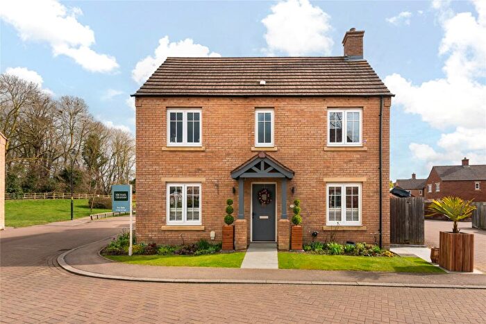 4 Bedroom Detached House For Sale In Roman View, Deanshanger, Milton Keynes, Northamptonshire, MK19