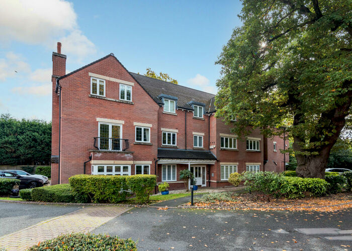 3 Bedroom Apartment To Rent In Apartment, Foxton Mansion, Four Oaks Road, Sutton Coldfield, B74