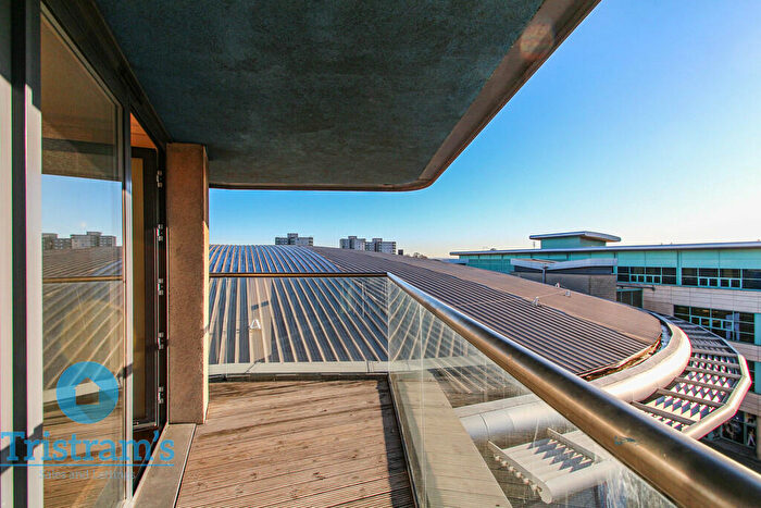 2 Bedroom Apartment To Rent In The Ice House, Bolero Square, NG1