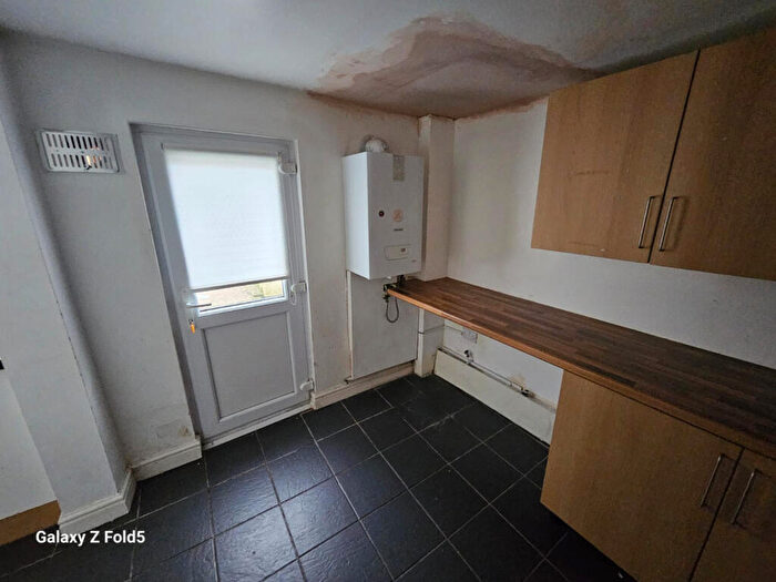 5 Bedroom Terraced House To Rent In Littledale Road, Merseyside, CH44