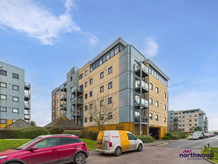 2 Bedroom Flat For Sale In Groombridge Avenue, Langney Point, Eastbourne, BN22
