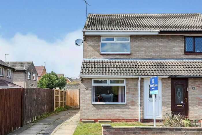 2 Bedroom Semi-Detached House To Rent In Gleneagles Road, Dinnington, Sheffield S25