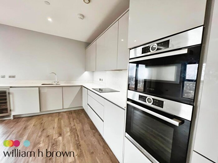 2 Bedroom Apartment To Rent In Victoria Avenue, Southend-On-Sea, SS2