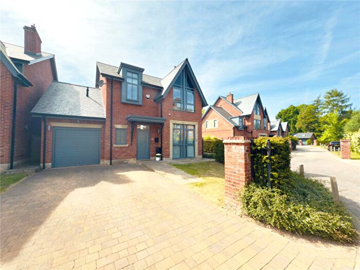4 Bedroom Detached House For Sale In Bloomesbury Avenue, Didsbury, M20