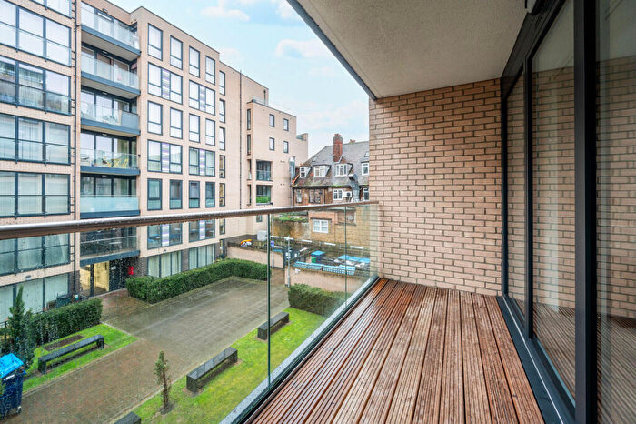 1 Bedroom Flat For Sale In Grove Place, Eltham, London, SE9