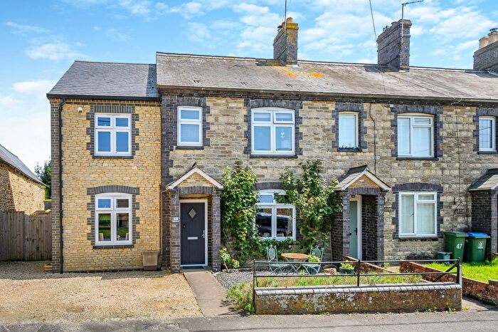 5 Bedroom End Of Terrace House For Sale In Main Street, Westbury, Brackley, Northamptonshire, NN13