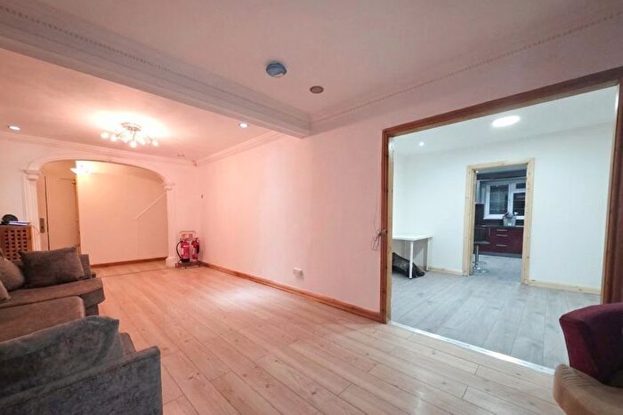 6 Bedroom Detached House To Rent In Craythorne Avenue, Birmingham, B20