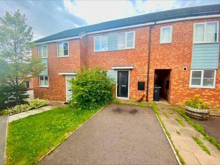 2 Bedroom House To Rent In Larch Place, Barnsley, South Yorkshire, S70
