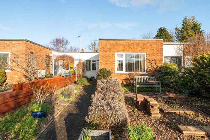 2 Bedroom Terraced Bungalow For Sale In Buriton Road, Winchester, SO22