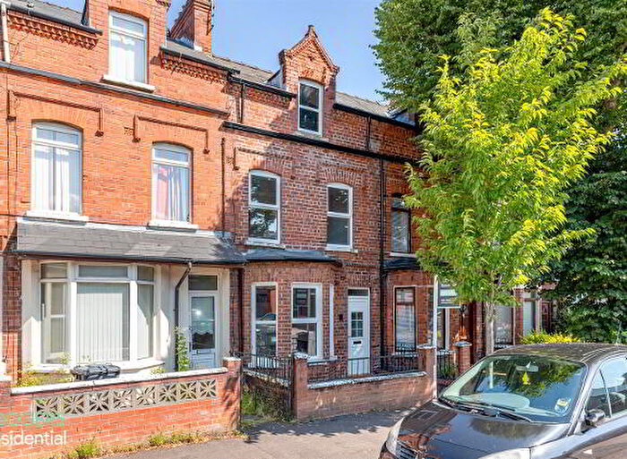 4 Bedroom Mid Terraced House For Sale In Willowfield Drive, Belfast, BT6
