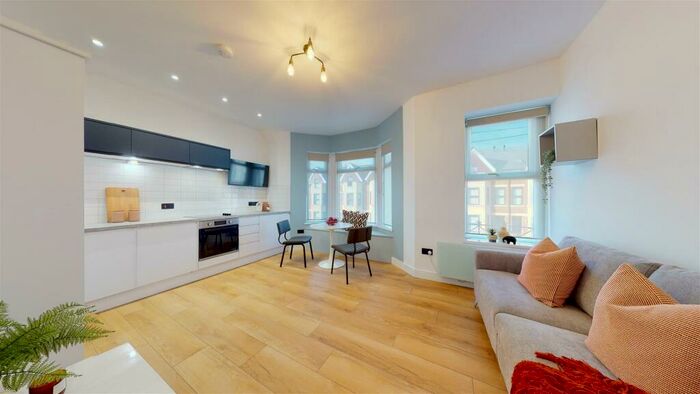 1 Bedroom Flat To Rent In Monthermer Road, Cardiff, CF24