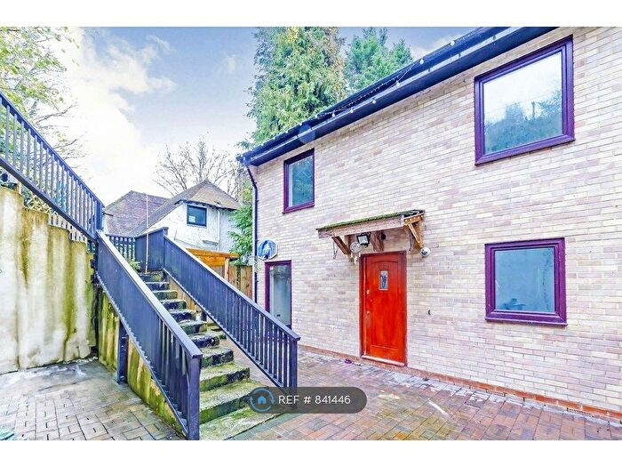 4 Bedroom Semi-Detached House To Rent In Stafford Road, Caterham, CR3