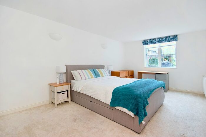 1 Bedroom Flat To Rent In Carlton Gate, Admiral Walk, Maida Vale, London, W9